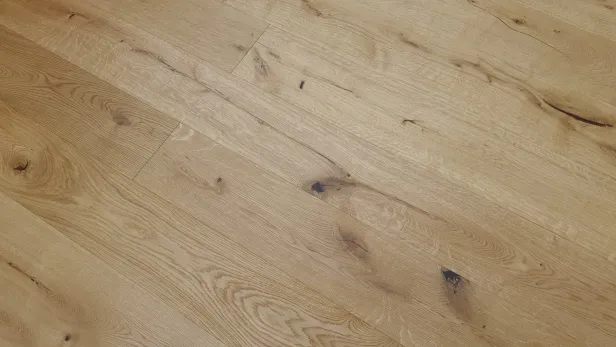 Rovere Europeo Plancia Spazzolato Verniciato Rustico